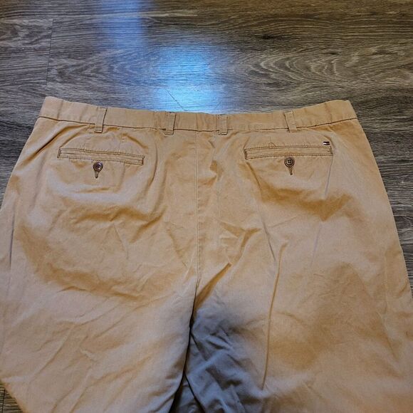 Tommy Hilfiger Custom Fit Khaki Chino Pant, Tan, Mens Size 42x30 - Picture 8 of 8